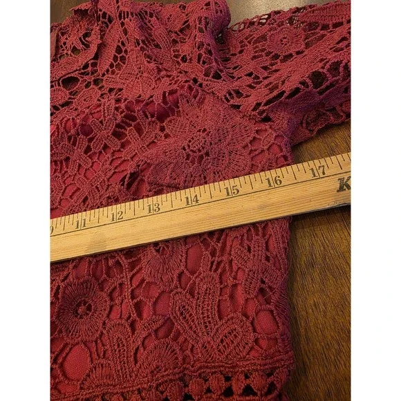 Eilly Bazar Women's Dress Size Medium Lace Overlay Burgundy Holiday Glam NEW - Picture 9 of 11